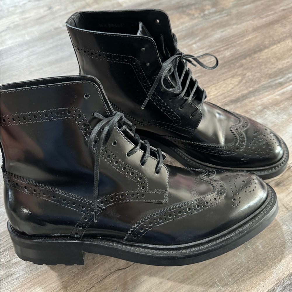 Saint Lauren shiny leather wingtip boots